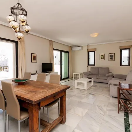 Canovas - Alcazaba Parador, Piscina, 3 Dorm *