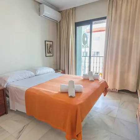 Canovas - Alcazaba Parador, Piscina, 3 Dorm