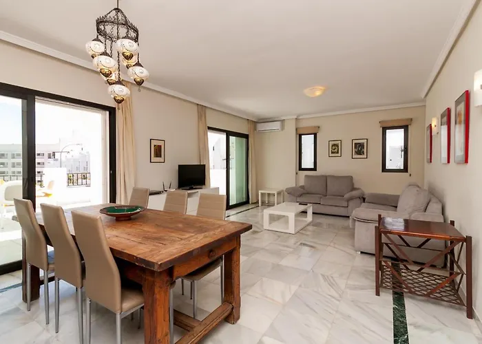 Canovas - Alcazaba Parador, Piscina, 3 Dorm *