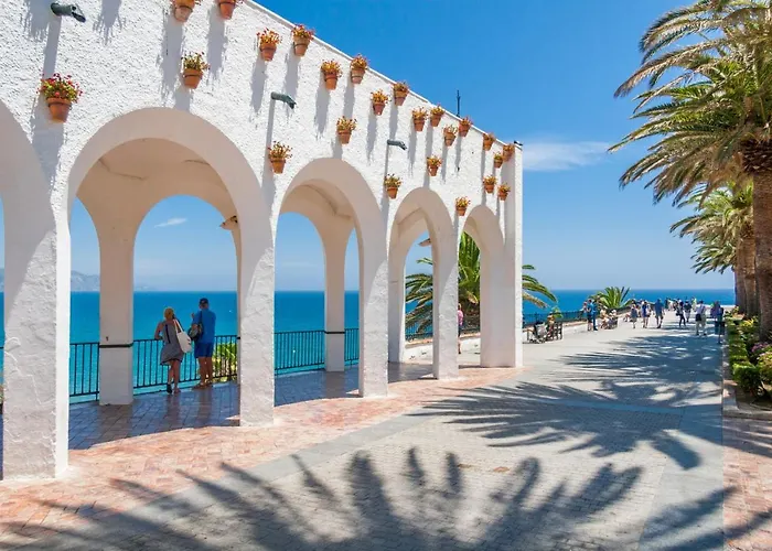 Canovas - Alcazaba Parador, Piscina, 3 Dorm 内尔哈