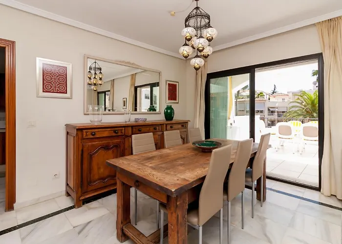 Апартаменты Canovas - Alcazaba Parador, Piscina, 3 Dorm