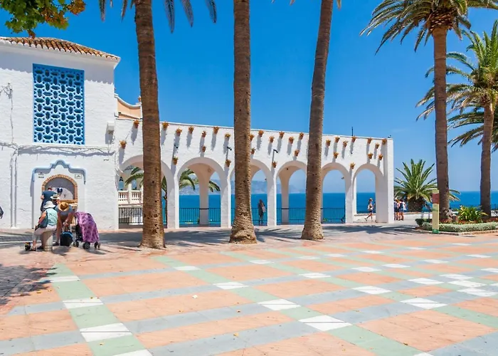 公寓 Canovas - Alcazaba Parador, Piscina, 3 Dorm 内尔哈